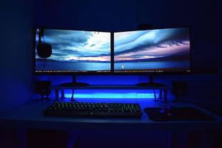 Ecran d'ordinateur affichant un jeu de navigateur pendant une partie